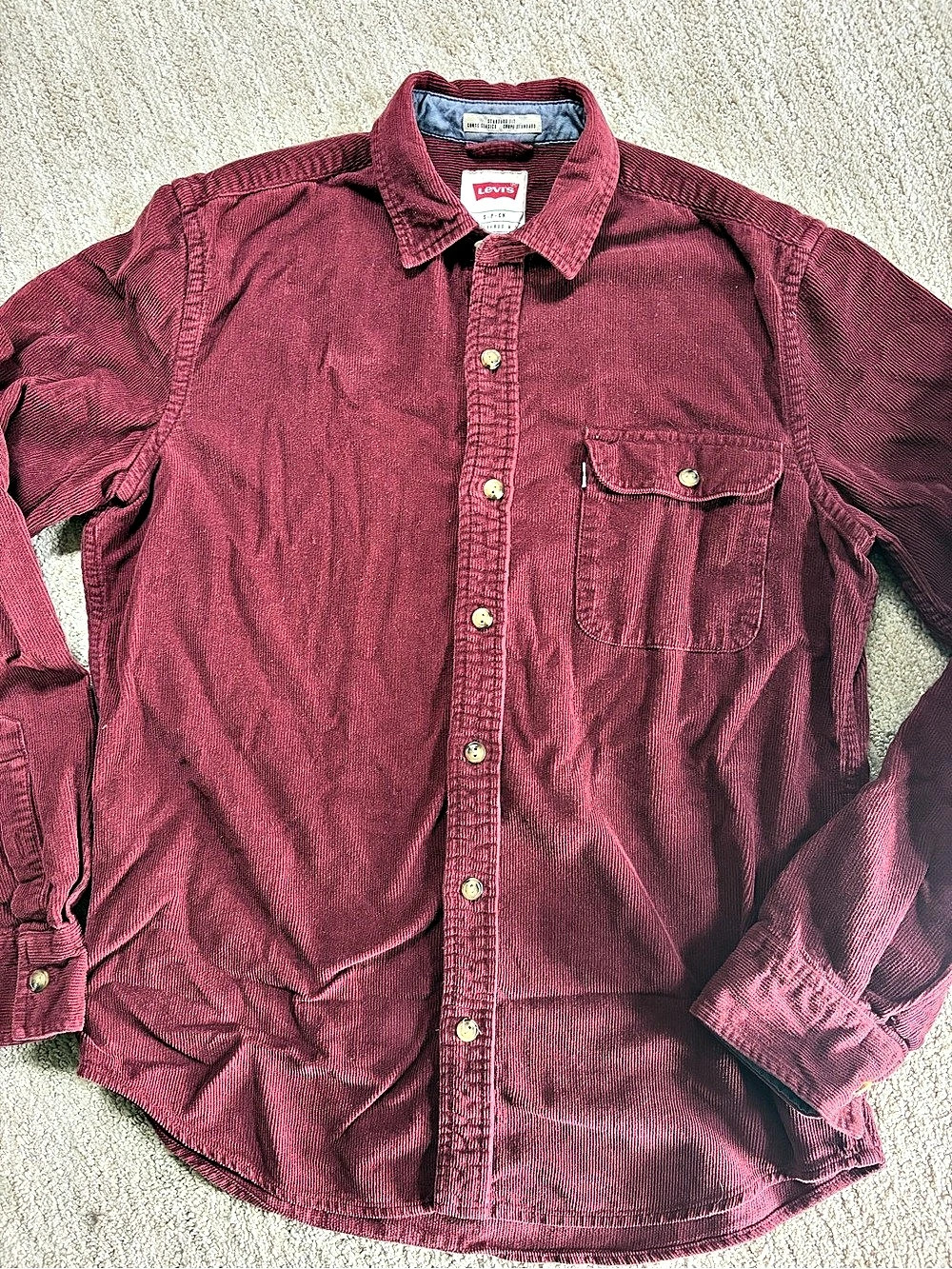 Levi's Standard Fit Corduroy Long Sleeve Shirt Burgundy Small